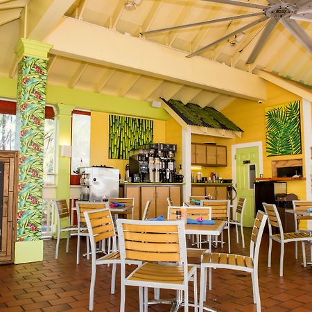 ווסט ביי Sunshine Suites Resort מראה חיצוני תמונה