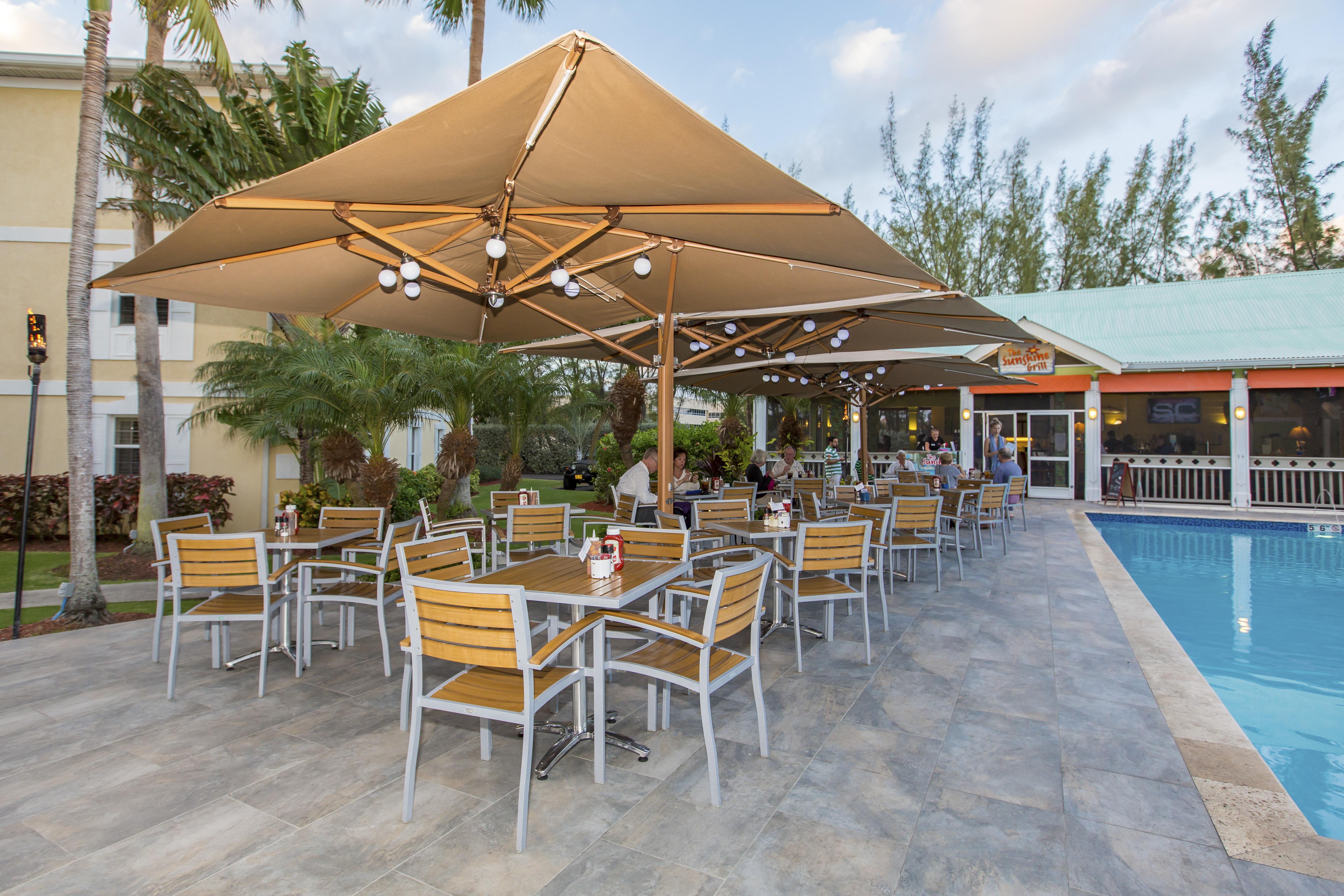 ווסט ביי Sunshine Suites Resort מראה חיצוני תמונה