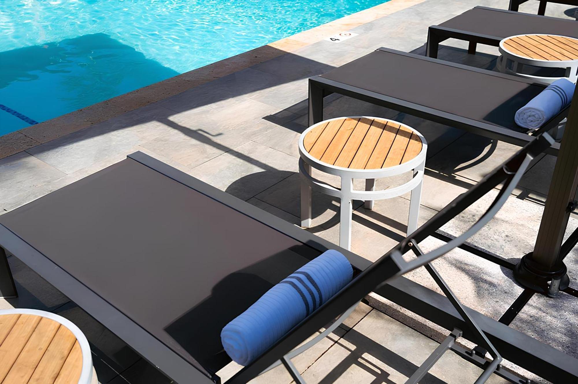 ווסט ביי Sunshine Suites Resort מראה חיצוני תמונה